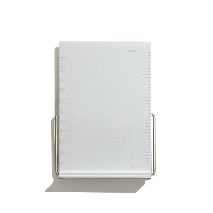 Before Breakfast – Ruled Bookstand Silver – Soporte para libros (10 x 15 cm)