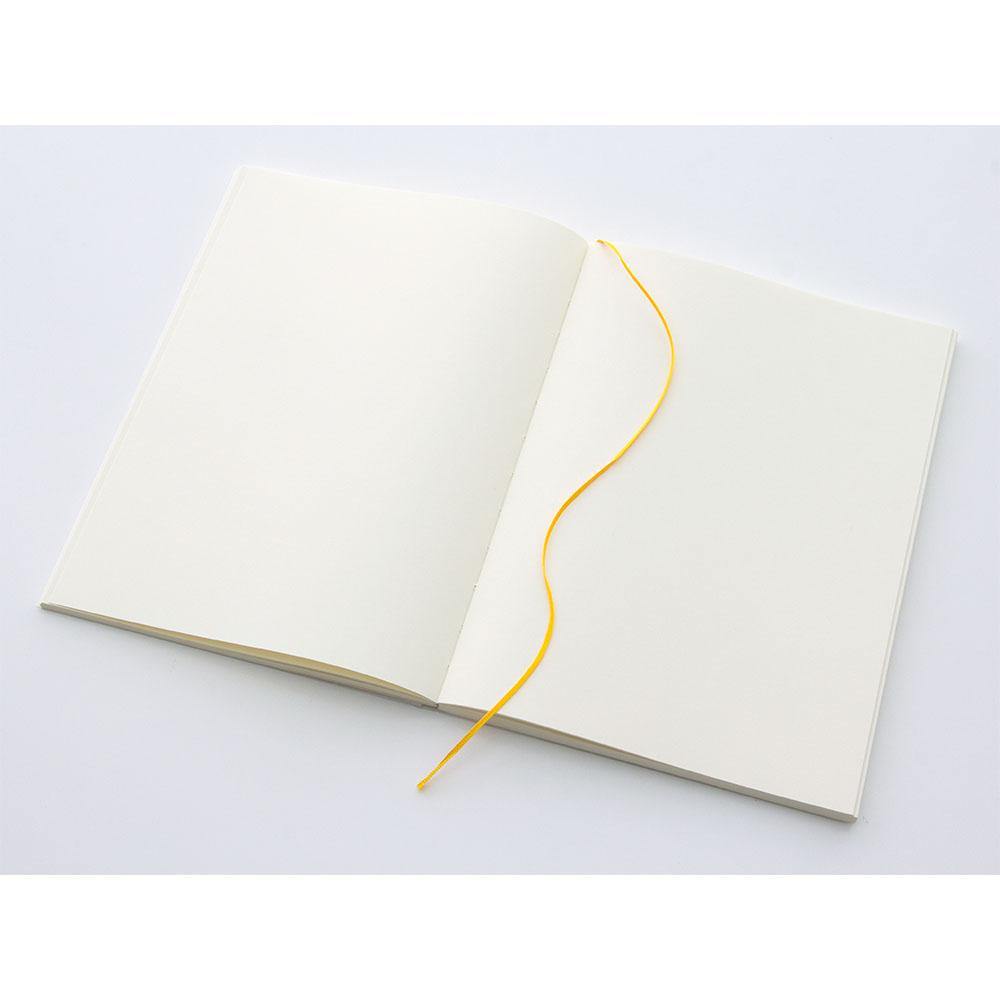 Midori MD Paper – MD Blank Notebook – A5 Plain Notebook (14.8 x 21cm)