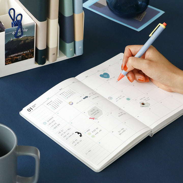 Iconic Flow Diary Weekly 2026