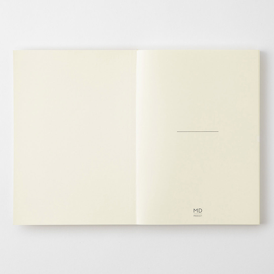 Midori MD Paper – MD Blank Notebook – A5 Plain Notebook (14.8 x 21cm)