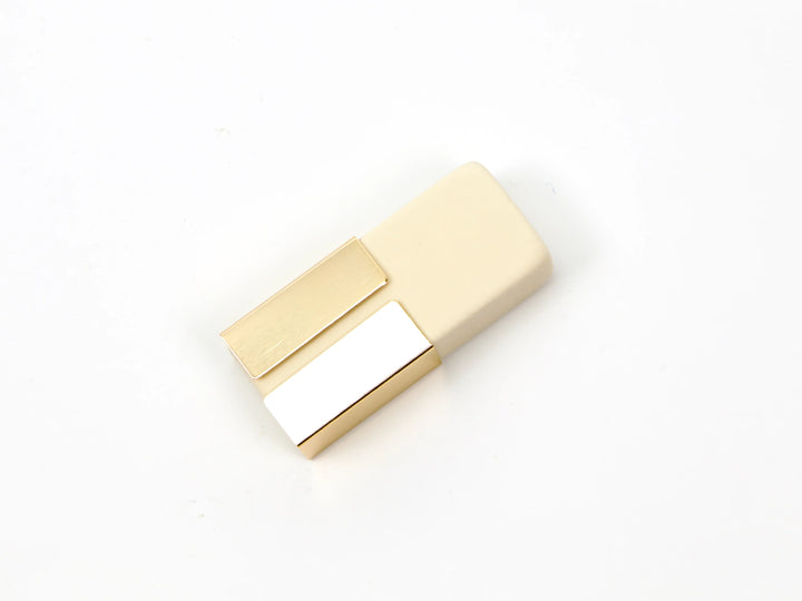 Seed – Hyper Gold Eraser – Eraser with gold metallic cover (2.2 x 5 cm)