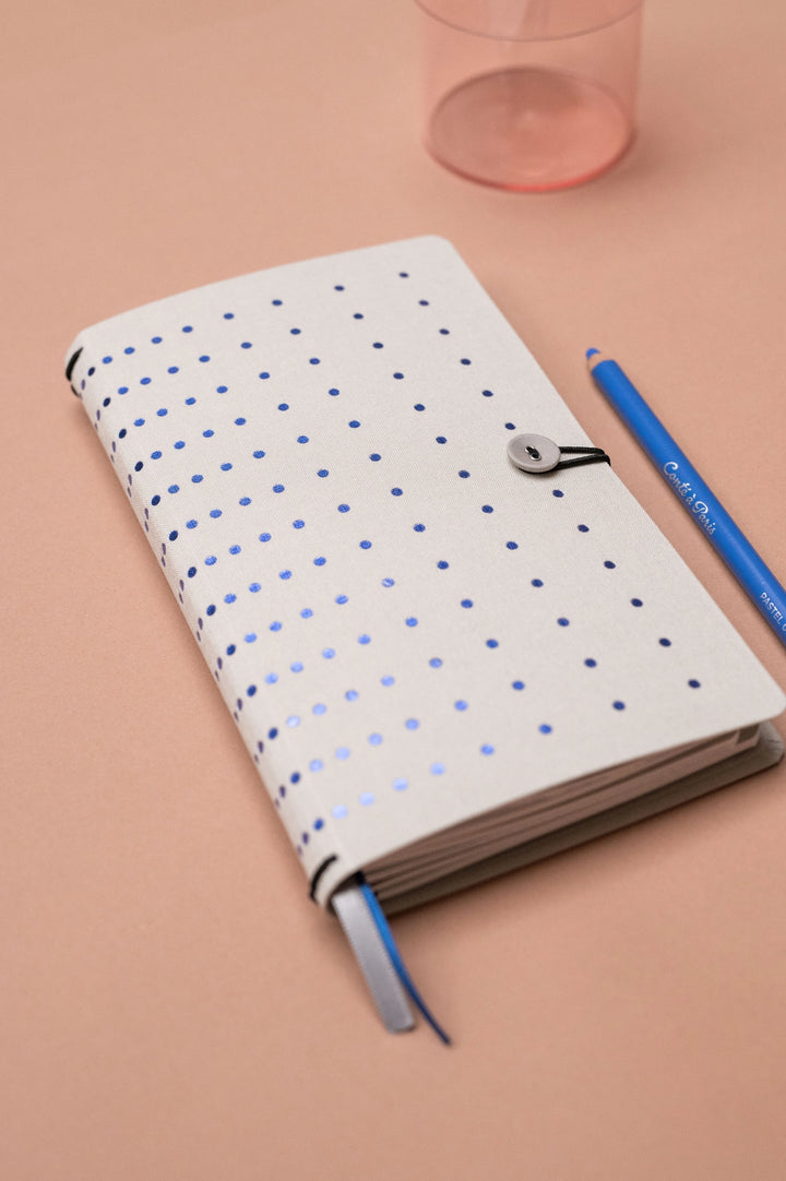 tinne mia button notebook