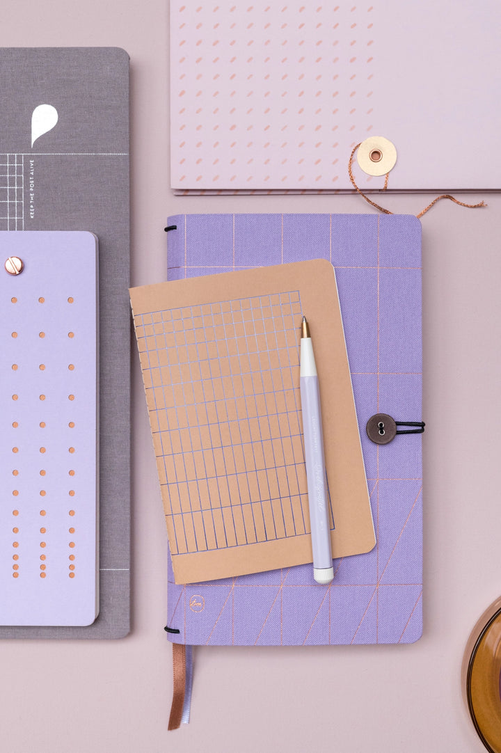 Tinne Mia button notebook