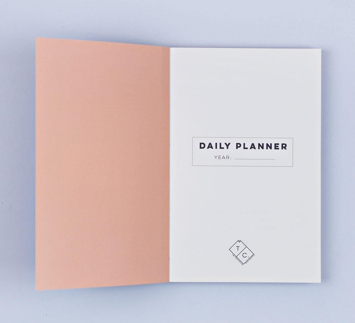 The Completist – Inky Daily Planner – Planificador Diario A5 (15 x 21cm)