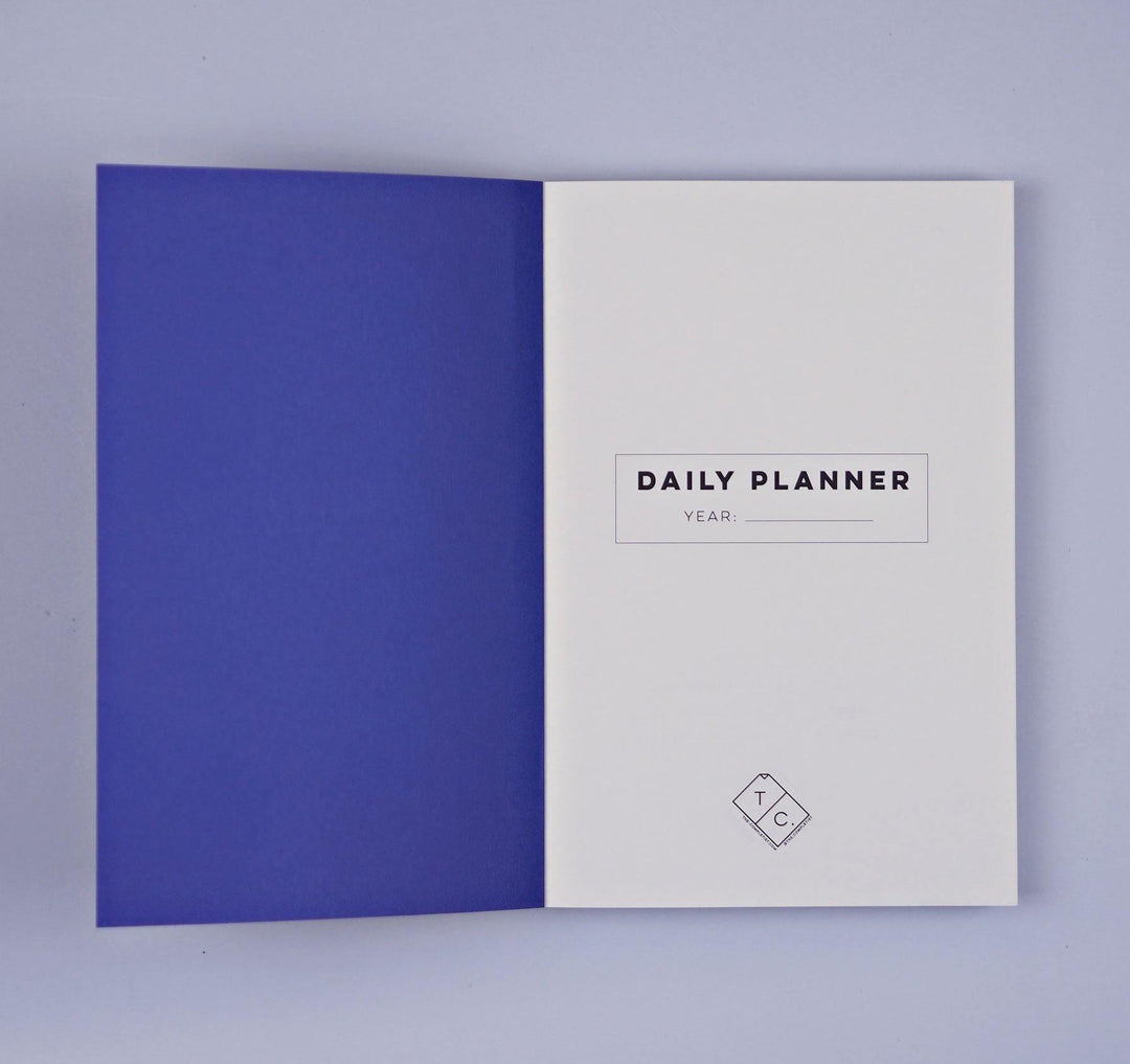 The Completist – Overlay Shapes Daily Planner – A5 Daily Planner (15 x 21cm)