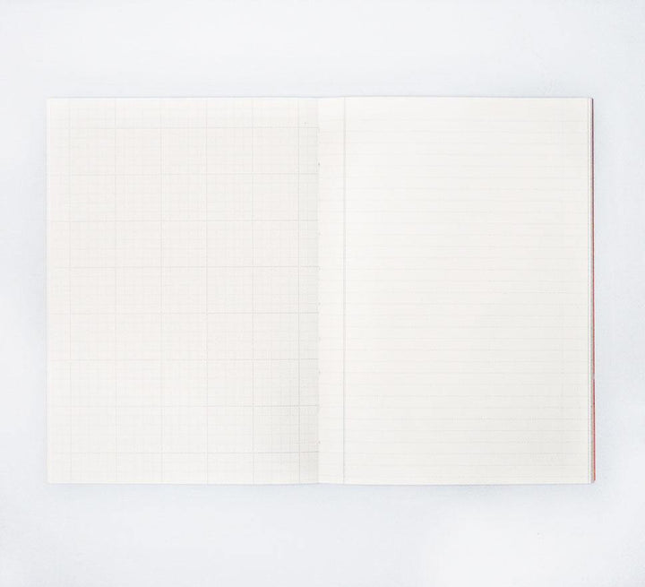 The Completist – Red Scribble Flat Lay – Cuaderno Liso, Cuadriculado y Rayado A6 (10,5 x 14,8cm)