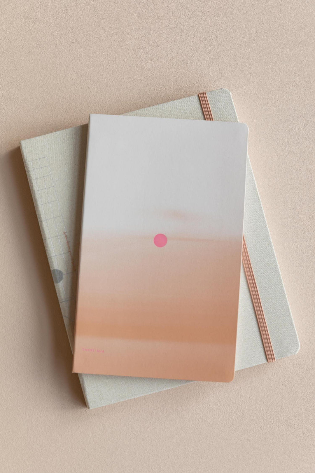 Tinne + Mia – Distant Sky Notebook – A5 Dot Mesh Notebook (13 x 21 cm)